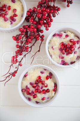 Milchreis mit Granatapfel Kernen