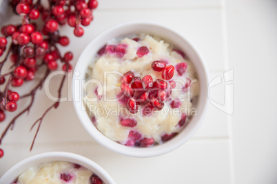 Milchreis mit Granatapfel Kernen