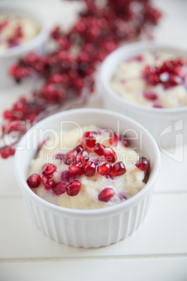 Milchreis mit Granatapfel Kernen