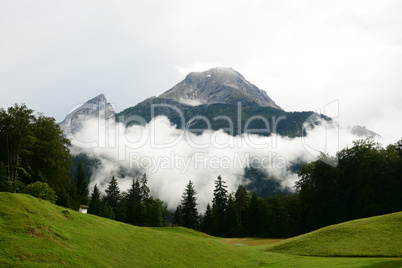 Watzmann im Wolkenbett