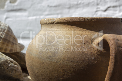 Clay pot