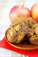 Cupcake rye with apple on red paper napkin