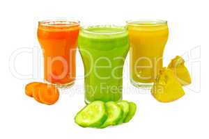 Juice vegetable in three glasses with vegetables