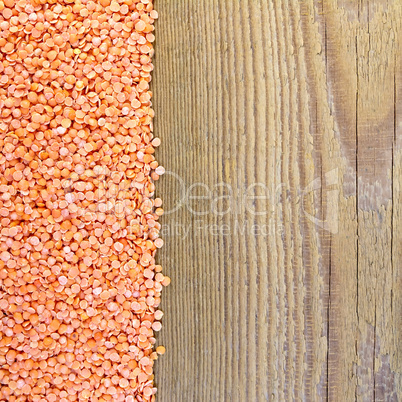 Lentils red on the board left