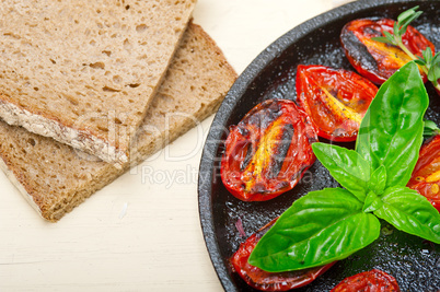 baked cherry tomatoes with basil and thyme baked cherry tomatoes with basil and thyme