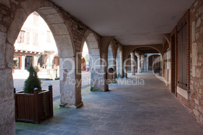 Arches in Castelnau-de-Montmiral