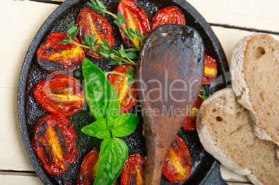 baked cherry tomatoes with basil and thyme