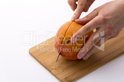 How To Cut A Mango?
