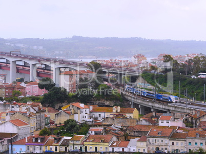 Lissabon mit Bruecke des 25. April