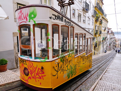 Standseilbahn in Lissabon