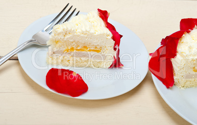 whipped cream mango cake