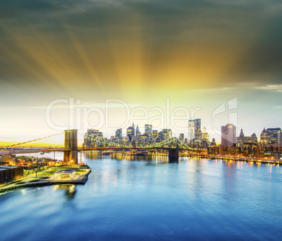 Brooklyn bridge at dusk, New York City