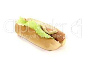 Hot dog mit Salatblatt