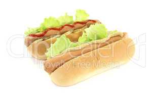 Hot dogs mit Senf und Ketchup