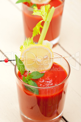 fresh tomato juice