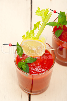 fresh tomato juice