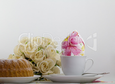 Kaffeetisch mit Rosen Kaffeetisch mit Rosen