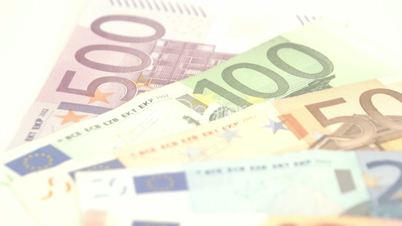 Closer look of the big numbers from the Euro bills