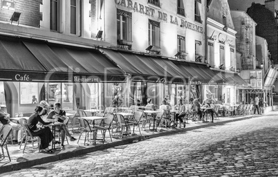 PARIS - JULY 22, 2014: Tourists in Place du Tertre in Montmartre