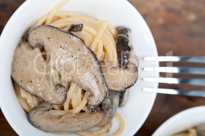 Italian spaghetti pasta and mushrooms