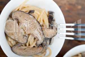 Italian spaghetti pasta and mushrooms