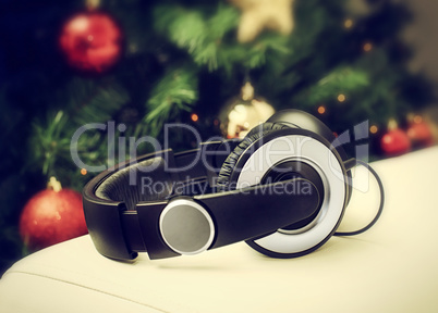 Headphones with christmas tree.