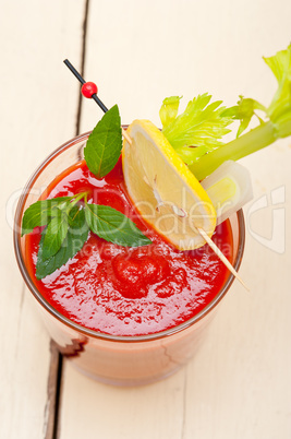 fresh tomato juice