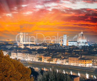 Florence (Firenze) sunset skyline with Palazzo Vecchio and Duomo