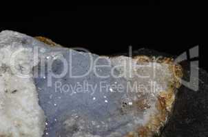 blauer chalceton kristall