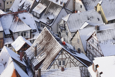 Schneebedeckte Dächer