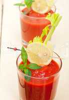 fresh tomato juice