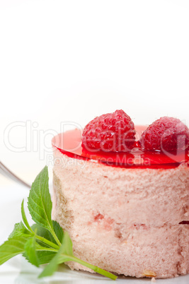 fresh raspberry cake mousse dessert