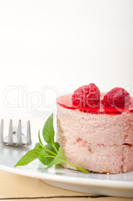 fresh raspberry cake mousse dessert