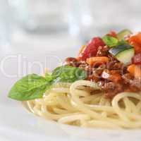 Spaghetti Bolognese Nudeln Pasta Gericht mit Fleisch und Gemüse