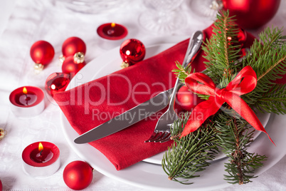 Red themed Christmas place setting