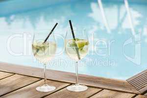 hugo prosecco elderflower soda ice summer drink