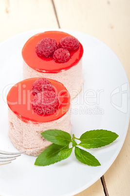 fresh raspberry cake mousse dessert