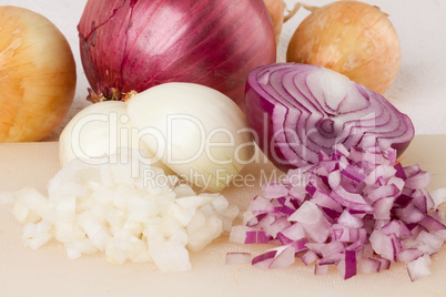 Whole, peeled and diced brown onion