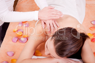 young attractive smilig woman doing wellness spa