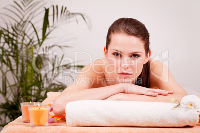 young attractive smilig woman doing wellness spa