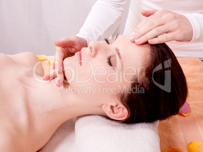 young attractive smilig woman doing wellness spa