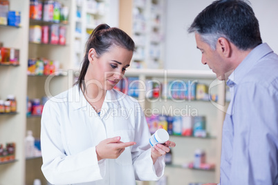 Trainee and her customer talking about medication