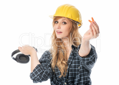 Handwerker mit Ohrenschutz