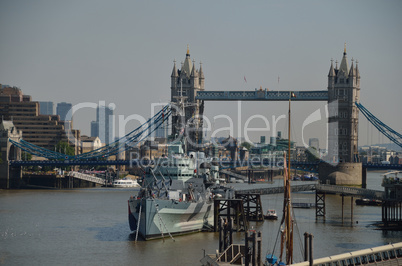 kriegsschiff in london