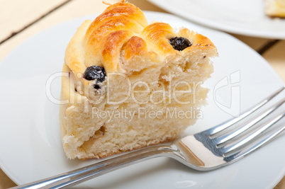 blueberry bread cake dessert