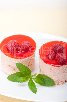 fresh raspberry cake mousse dessert