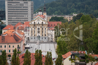 Ljubljana Ursulinenkloster und Dreifaltigkeitskirche