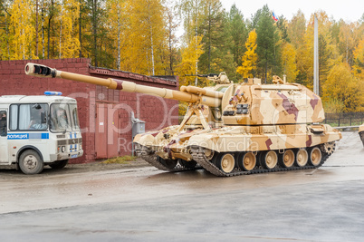 The 152 mm howitzer 2S19 "Msta-S". Russia