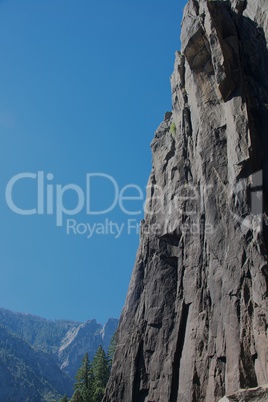 Cliffs in Yosemite 3