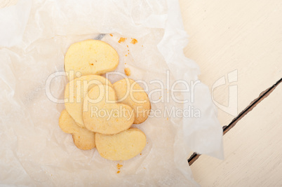 heart shaped shortbread valentine cookies